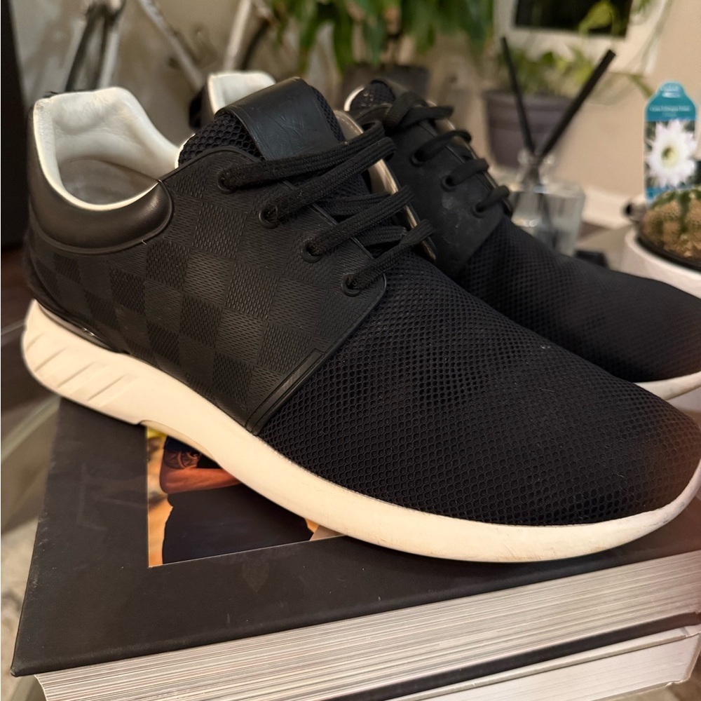 Louis Vuitton Fastlane sneaker - black and white - Picture 3 of 10